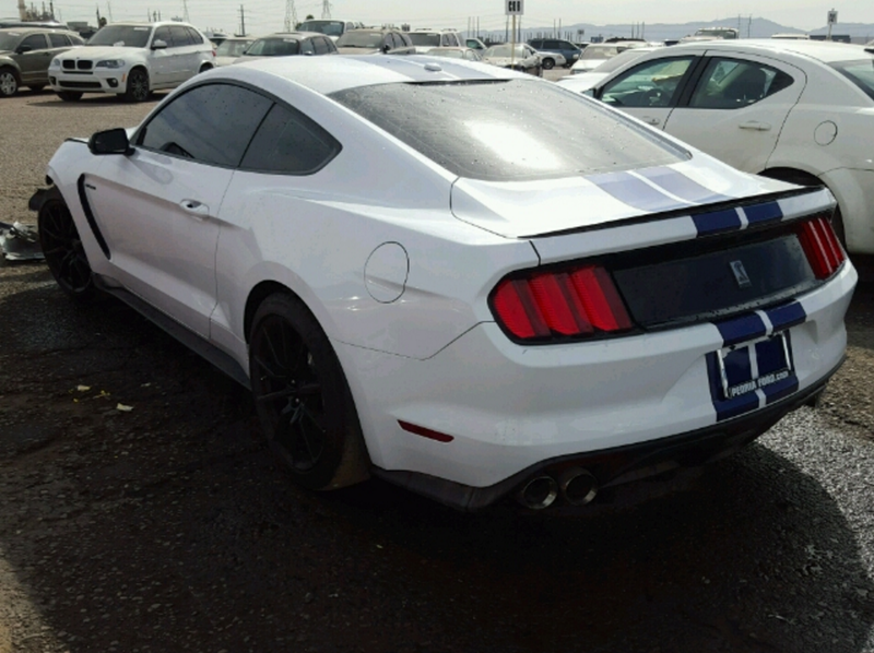 Illustration for article titled Someone Already Trashed A Ford Shelby GT350 Mustang